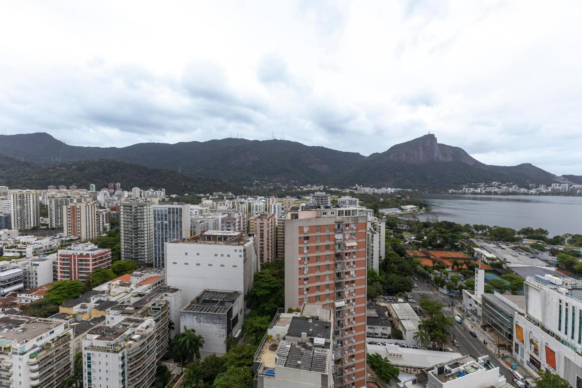 Apartment Lake View